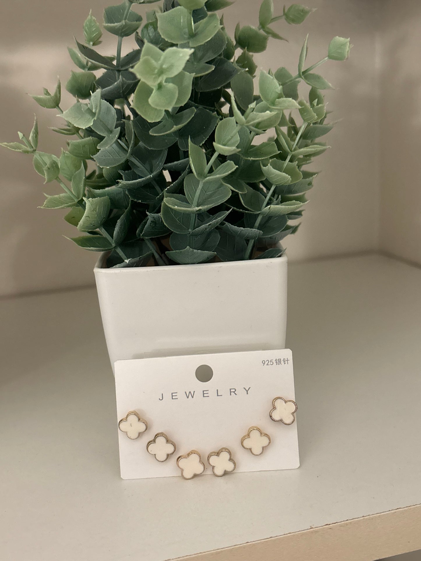 All white 3 piece clover earrings