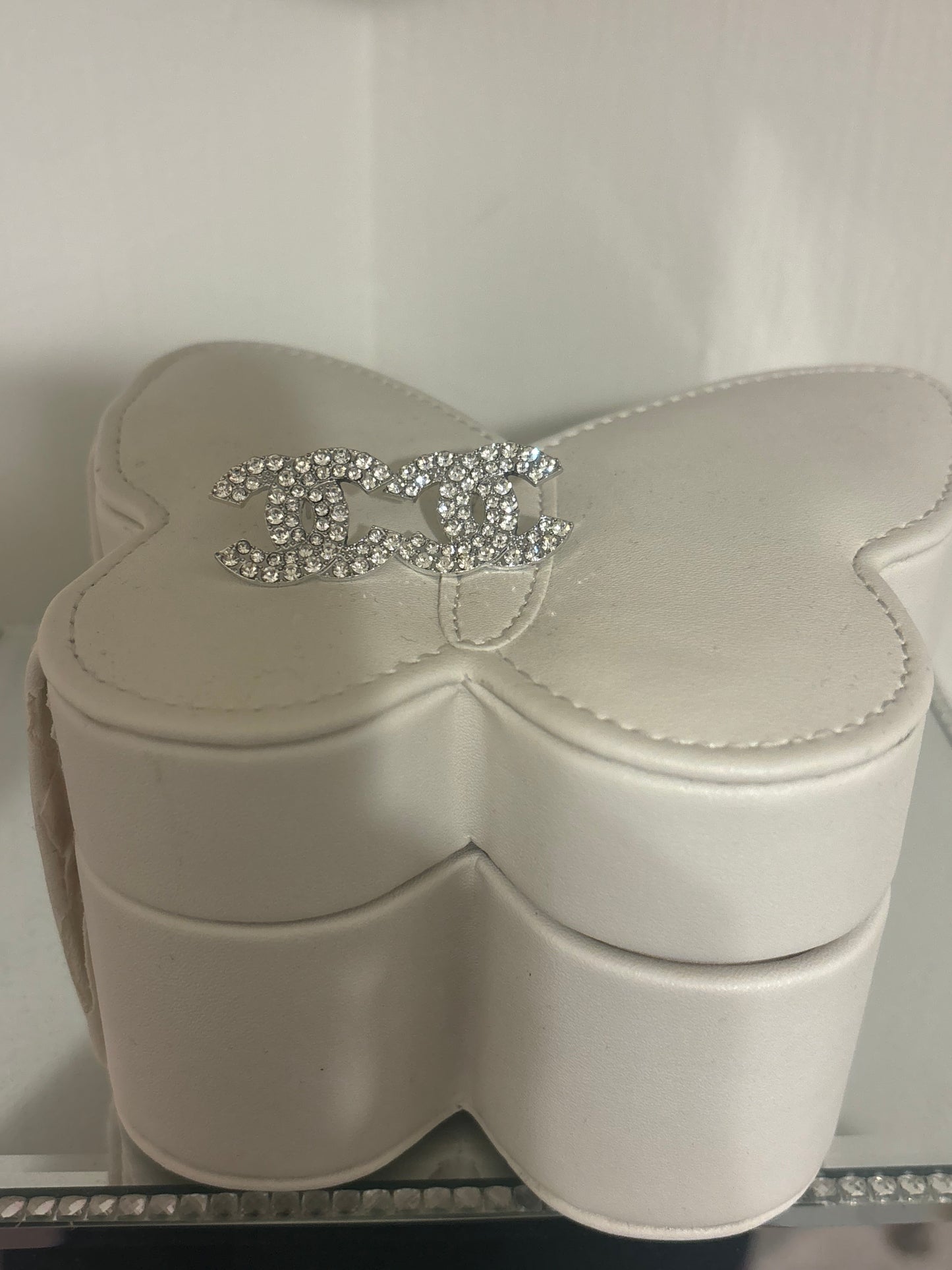 Jass Cc medium size earrings