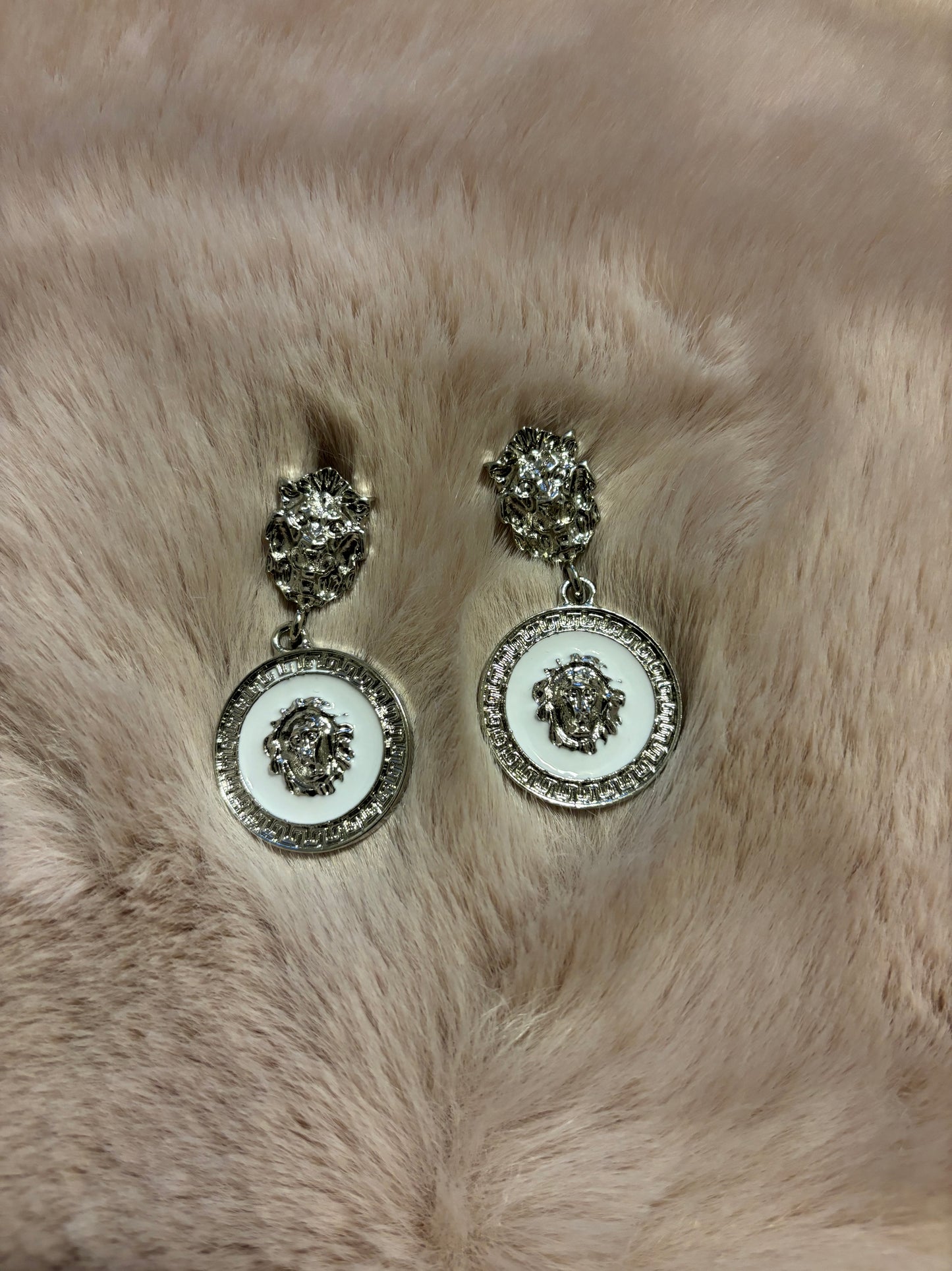 Buchona vibe earrings