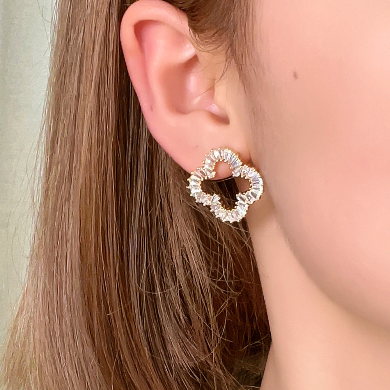 Shiny four leaf clover earrings