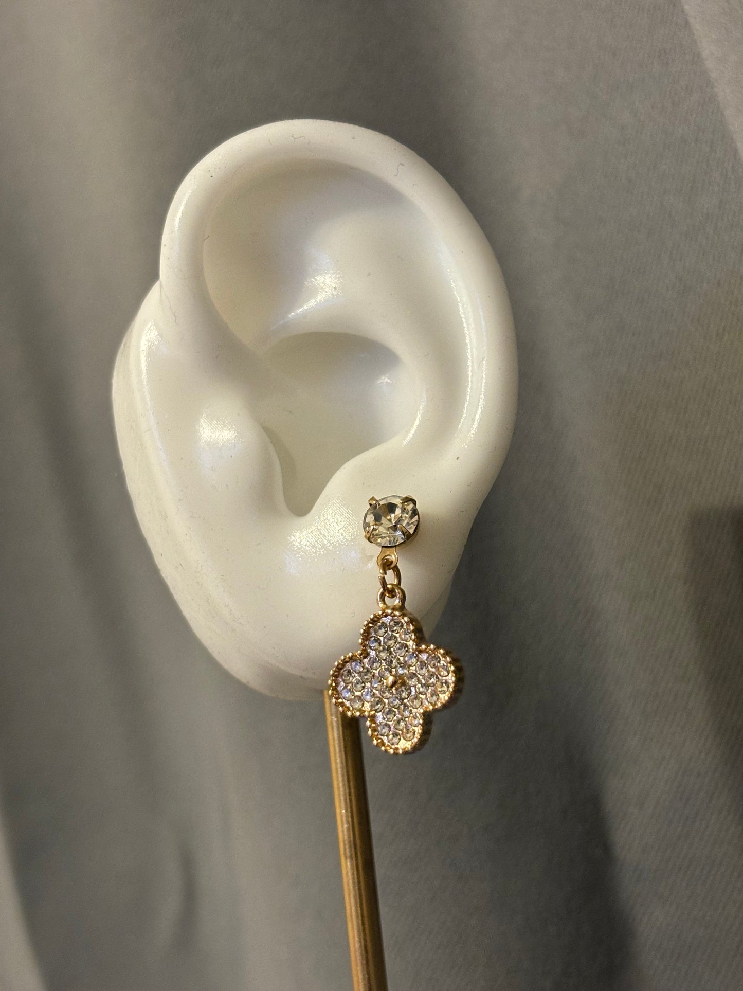 Extra golden clover earrings
