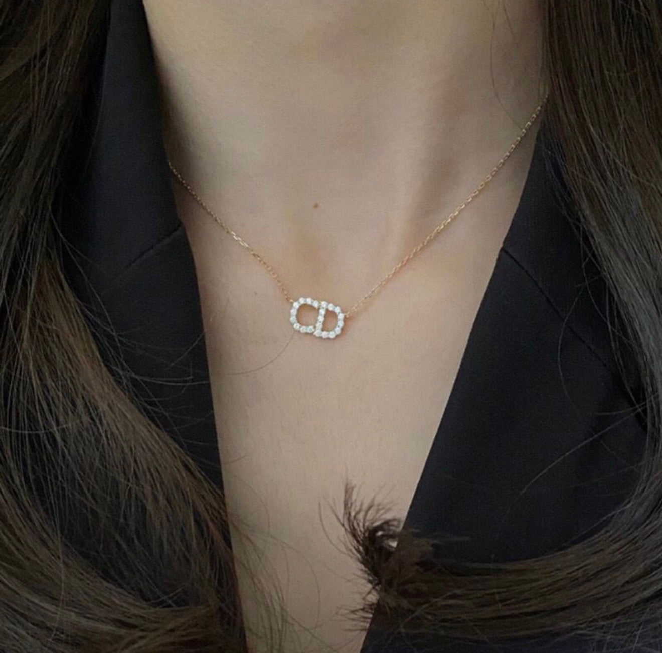 CD SHINNY NECKLACE