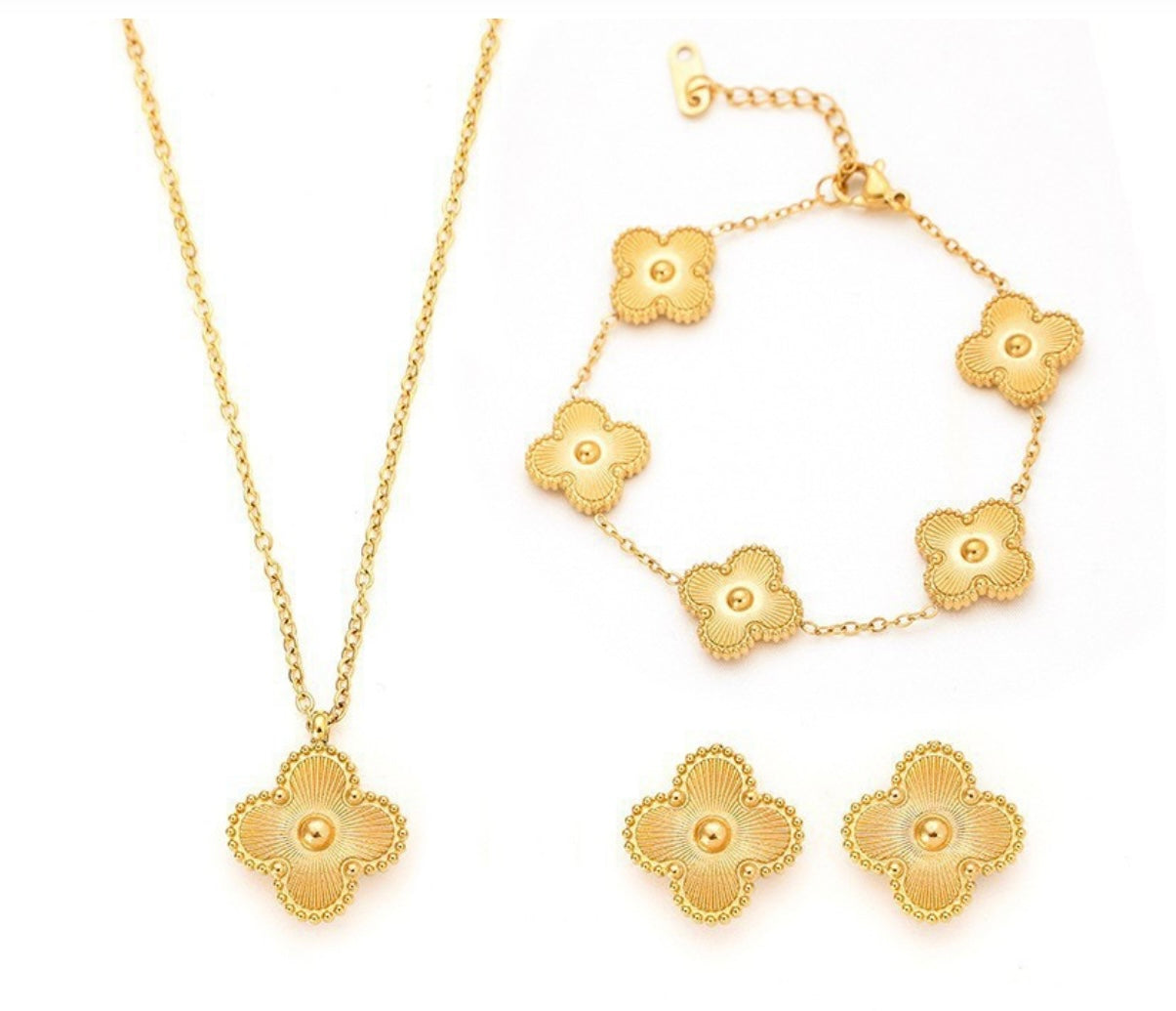 3 piece gold clover set