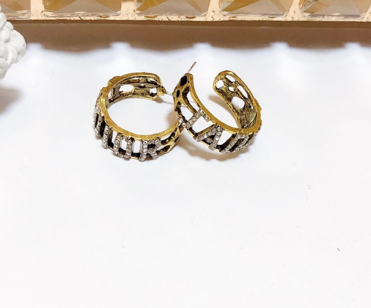 Esmeralda gold hoops