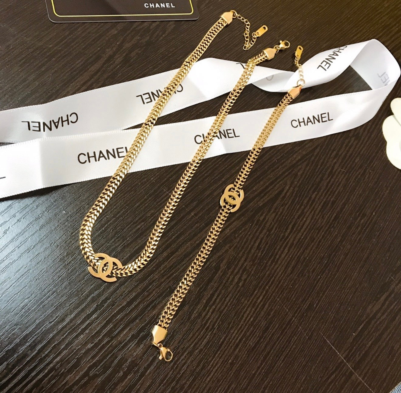 Cc golden necklace & bracelet set