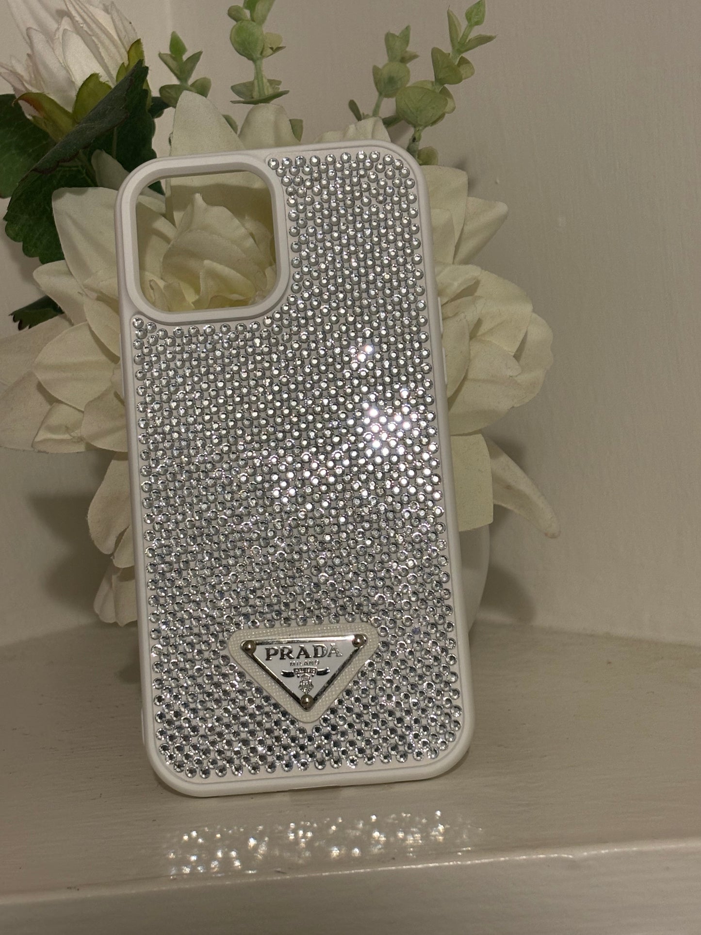 White pra diamond case