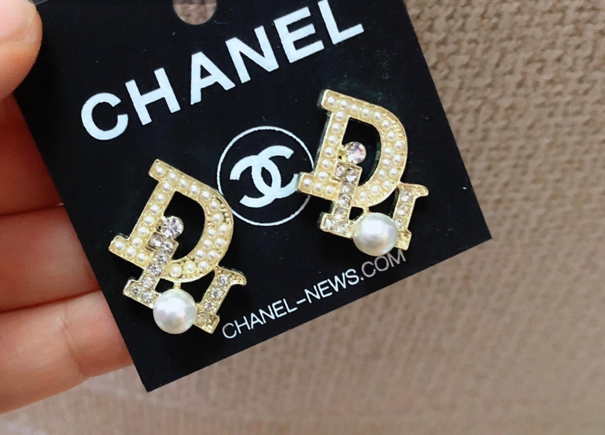 Luxe dio pearl earrings