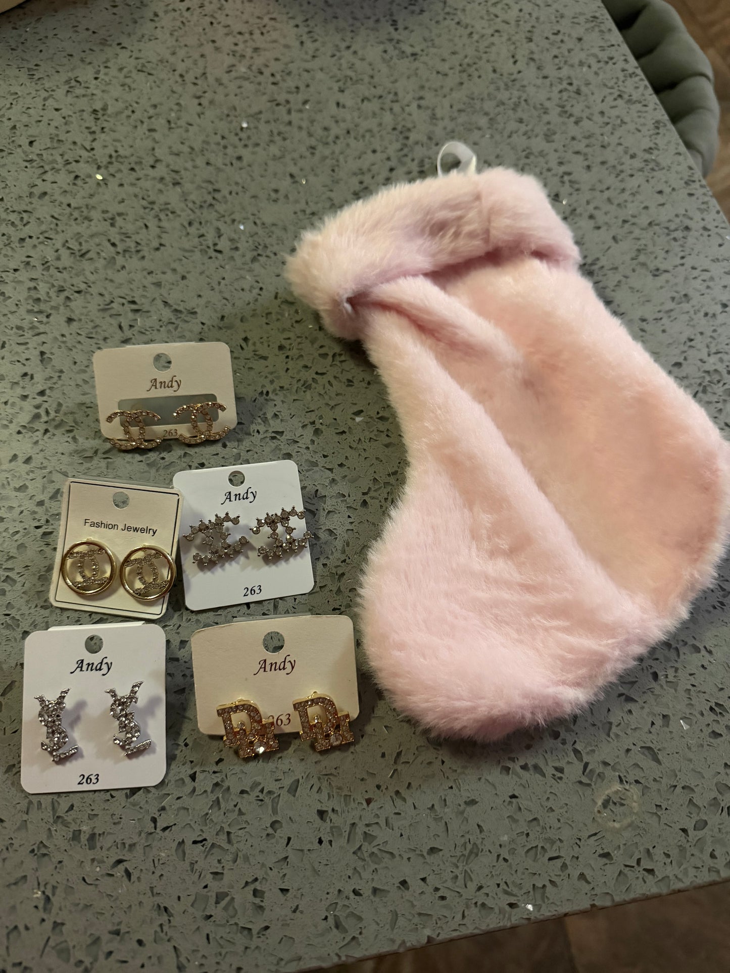 Christmas stocking 5 pair of earrings