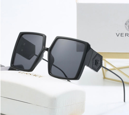 Versa black out sunglasses