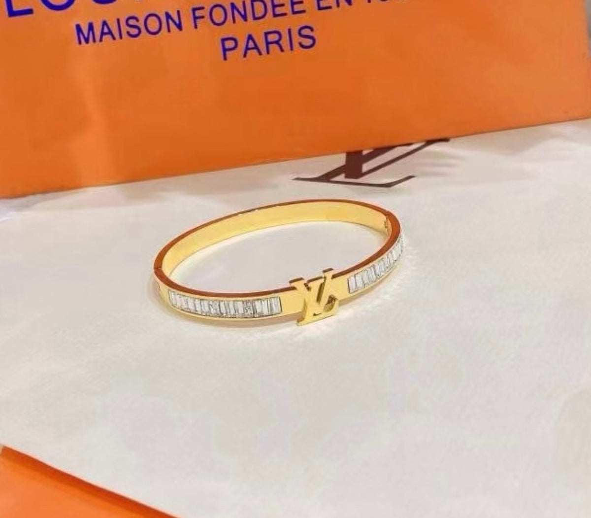 Briana gold Lv bangel