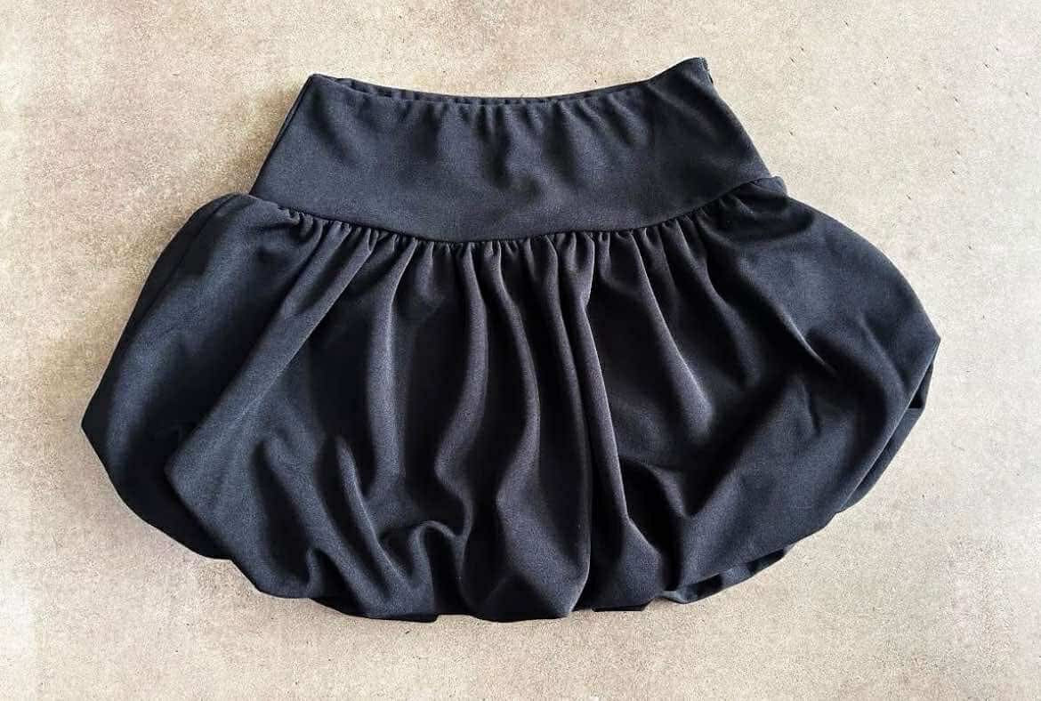 Ruffle black skirt